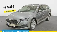 Gris Usado 2022 Skoda Octavia Ambition Familiar | 25.900 € (Precio justo)