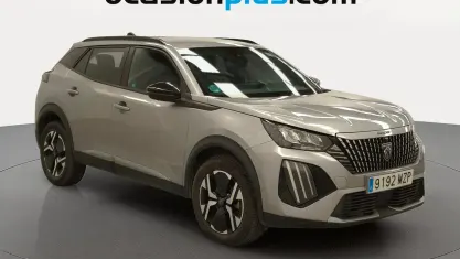 Usado Peugeot 2008 Allure 145 CV (106 kW) 2025 Gris SUV