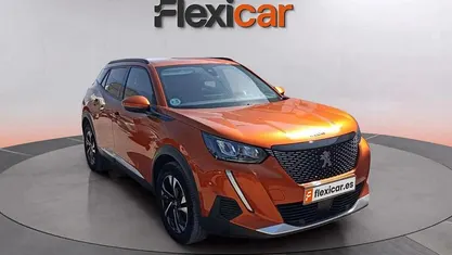 Usado Peugeot 2008 Allure 110 CV (80 kW) 2021 SUV