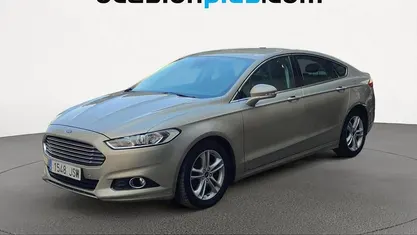 Gris plata Usado 2016 Ford Mondeo Titanium Berlina | 11.658 € (Precio justo)