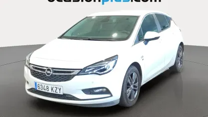 Używany Opel Astra S 110 KM (80 kW) 2019 Biały Hatchback