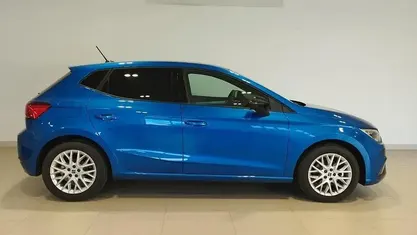 Używany Seat Ibiza FR 115 KM (84 kW) 2024 Niebieski Sedan/Limuzyna