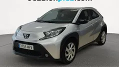 Gris Usado 2024 Toyota Aygo Play Utilitario | 13.991 € (Precio justo)