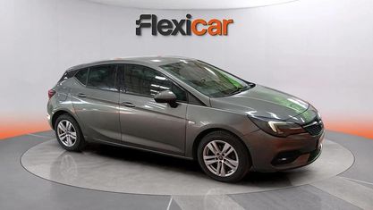 Usado Opel Astra S 105 CV (77 kW) 2019 Marrón Berlina