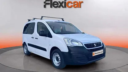 Usado 2018 Peugeot Partner Tepee Access Monovolumen | 10.790 € (Precio justo)