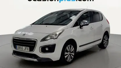 Usado Peugeot 3008 Style 120 CV (88 kW) 2015 Blanco Familiar