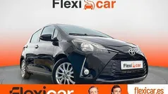 Negro Usado 2017 Toyota Yaris Active Berlina | 9990 € (Precio justo)