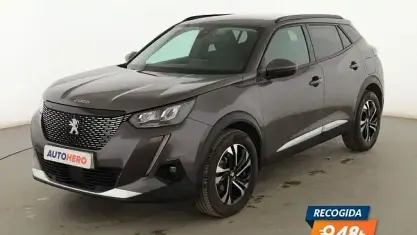 Usado Peugeot 2008 Allure 131 CV (96 kW) 2021 Gris SUV