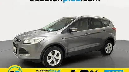 Usado Ford Kuga Trend 140 CV (102 kW) 2014 Gris SUV