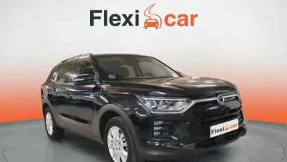 Usado SsangYong Korando 163 CV (119 kW) 2020 Negro