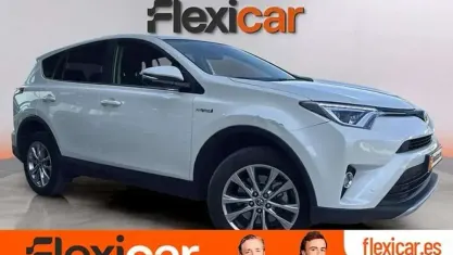 Usado Toyota RAV4 Hybrid Advance 197 CV (144 kW) 2018 Blanco SUV