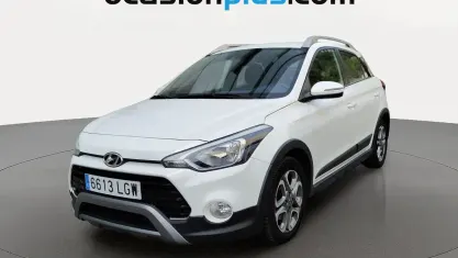 Käytetty Hyundai i20 Active 101 HP (74 kW) 2020 Valkoinen Viistoperä