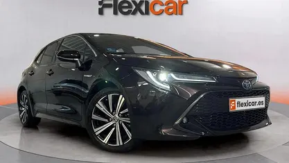 Usado Toyota Corolla Style 122 CV (89 kW) 2021 Negro Berlina