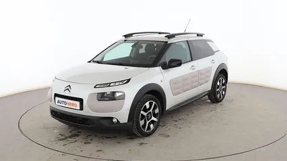 Usado Citroën C4 Shine 82 CV (60 kW) 2017 Blanco SUV
