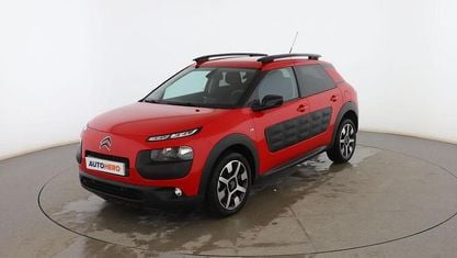Używany Citroën C4 PureTech 110 KM (80 kW) 2017 Czerwony SUV