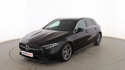 Usado Mercedes A200 AMG line 150 CV (110 kW) 2025 Negro Berlina