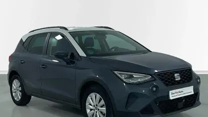 Usado Seat Arona Style 115 HP (84 kW) 2025 Cinzento SUV