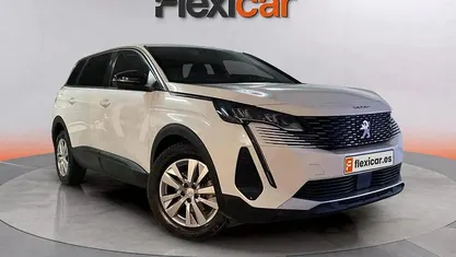 Usado Peugeot 5008 Active 131 CV (96 kW) 2022 Monovolumen