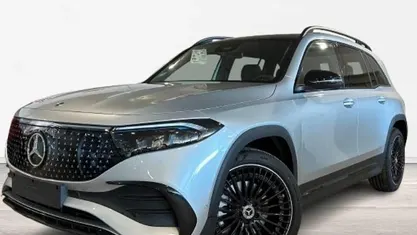 Gris Nuevo 2025 Mercedes EQB250+ SUV | 56.900 € (Precio justo)