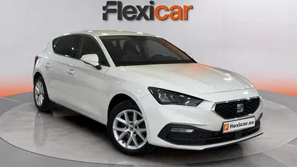 Usado Seat Leon Style 131 CV (96 kW) 2023 Familiar