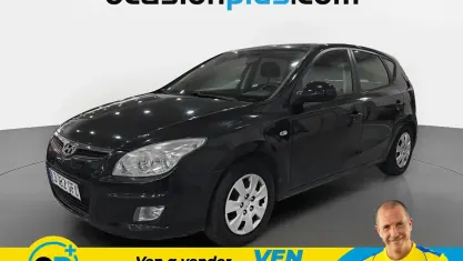 Usado Hyundai i30 Comfort 109 HP (80 kW) 2008 Preto