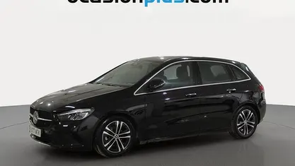 Usado 2024 Mercedes B180 Monovolumen | 31.628 € (Buen precio)