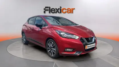 Usado Nissan Micra Acenta 92 CV (67 kW) 2022 Rojo Utilitario