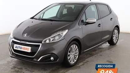 Usado Peugeot 208 Style 82 CV (60 kW) 2018 Gris Utilitario