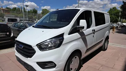 Usado 2020 Ford Tourneo Custom Trend Van | 28.500 € (Precio justo)
