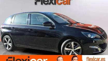 Usado 2017 Peugeot 308 Allure Utilitario | 9990 € (Precio justo)