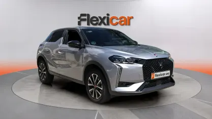 Usado DS Automobiles DS3 Crossback Performance 131 CV (96 kW) 2023 Gris SUV