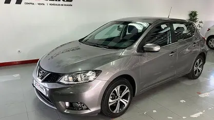 Usado Nissan Pulsar Acenta 110 CV (80 kW) 2018 Gris / plata Berlina