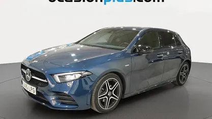 Usado Mercedes A180 AMG 116 CV (85 kW) 2021 Azul Utilitario