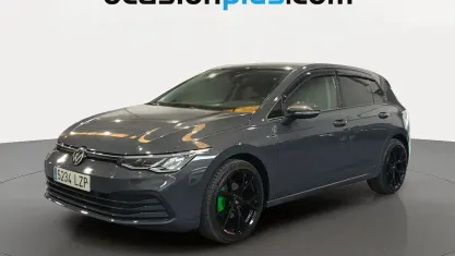 Usado VW Golf VIII Life 130 CV (95 kW) 2022 Gris Utilitario