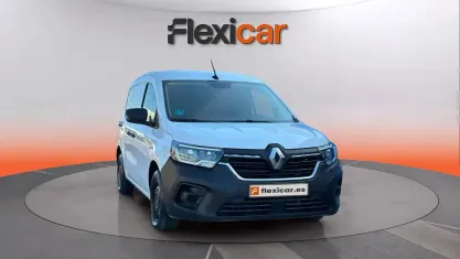 Usado Renault Kangoo 95 CV (69 kW) 2022 Blanco Monovolumen