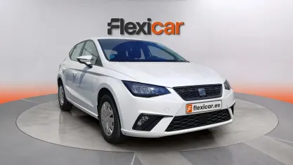 Usado Seat Ibiza Reference 95 CV (69 kW) 2024 Blanco Utilitario
