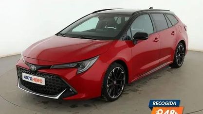Używany Toyota Corolla Sport 196 KM (144 kW) 2022 Czerwony Kombi