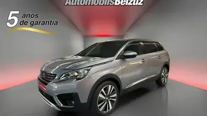 Usado Peugeot 5008 Active 131 HP (96 kW) 2019 Cinzento SUV