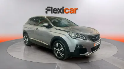 Usado Peugeot 3008 Active 130 CV (95 kW) 2019 Gris SUV