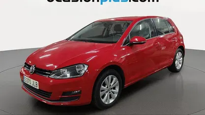 Käytetty VW Golf VII Edition 110 HP (80 kW) 2016 Punainen Viistoperä