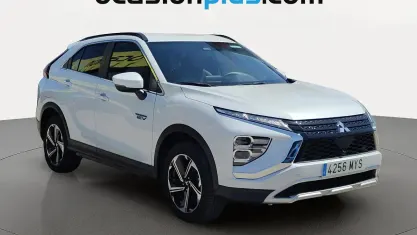 Usado Mitsubishi Eclipse Cross 188 CV (138 kW) 2025 Blanco SUV