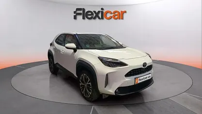 Usado Toyota Yaris Hybrid Style 116 CV (85 kW) 2022