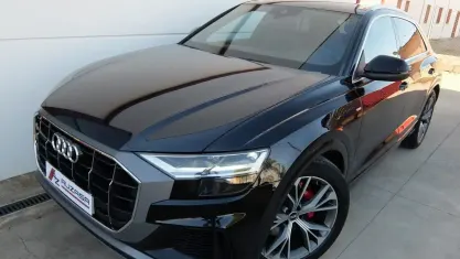 Usado Audi Q8 S-line plus 286 CV (210 kW) 2021 Negro SUV