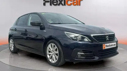 Usado Peugeot 308 Style 131 CV (96 kW) 2020 Berlina