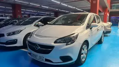 Usado Opel Corsa Expression 75 CV (55 kW) 2017 Blanco Utilitario
