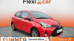 Rojo Usado 2017 Toyota Yaris Active Utilitario | 8990 € (Precio justo)
