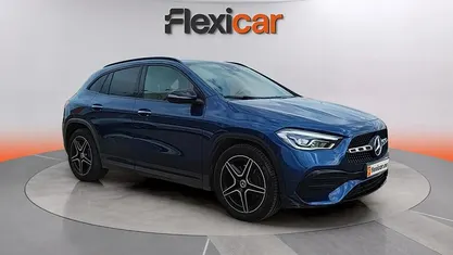 Käytetty Mercedes GLA200 150 HP (110 kW) 2020 Sininen Katumaasturi