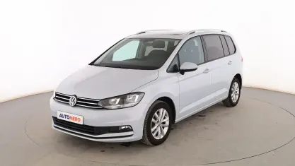 Usado VW Touran Advance 150 CV (110 kW) 2018 Blanco Monovolumen