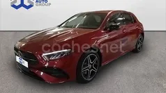 Rojo Usado 2024 Mercedes A250 Advanced Berlina | 36.400 € (Precio justo)