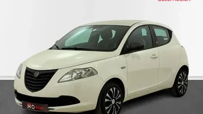 Usado Lancia Ypsilon 69 CV (50 kW) 2014 Utilitario